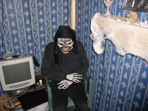 05-This is Jeff in costume for the 2007 haunt. This was taken with the lights on.